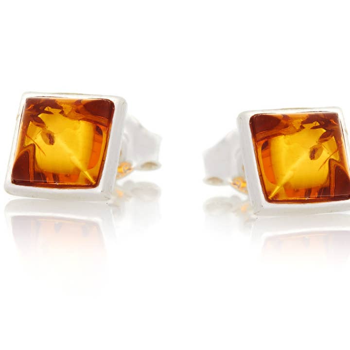 Örhängen med naturlig konjakbärnsten, sterlingsilver för wholesale av OPALOOK France