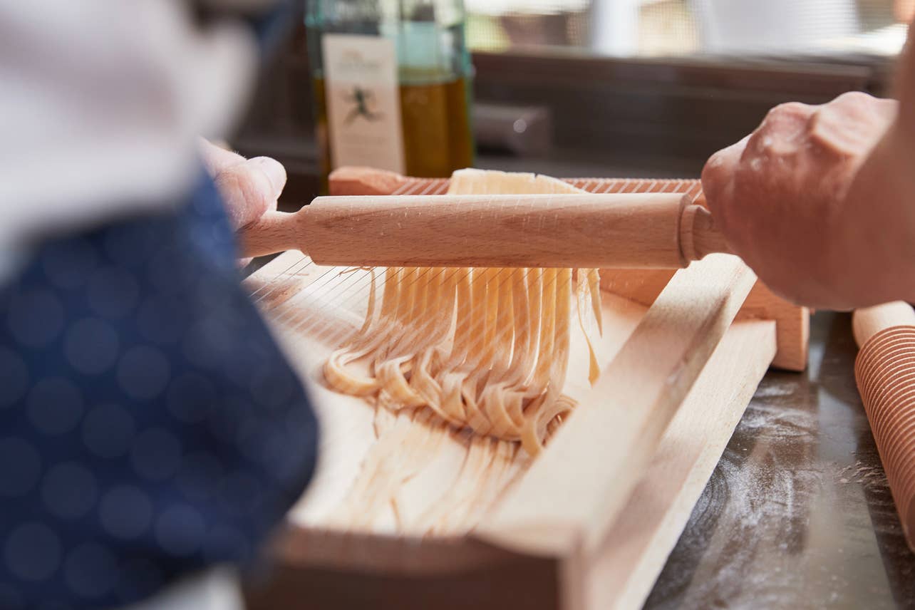 Verve Culture - Wholesale Rolling Pin - Italian Pasta Chitarra with Rolling Pin1