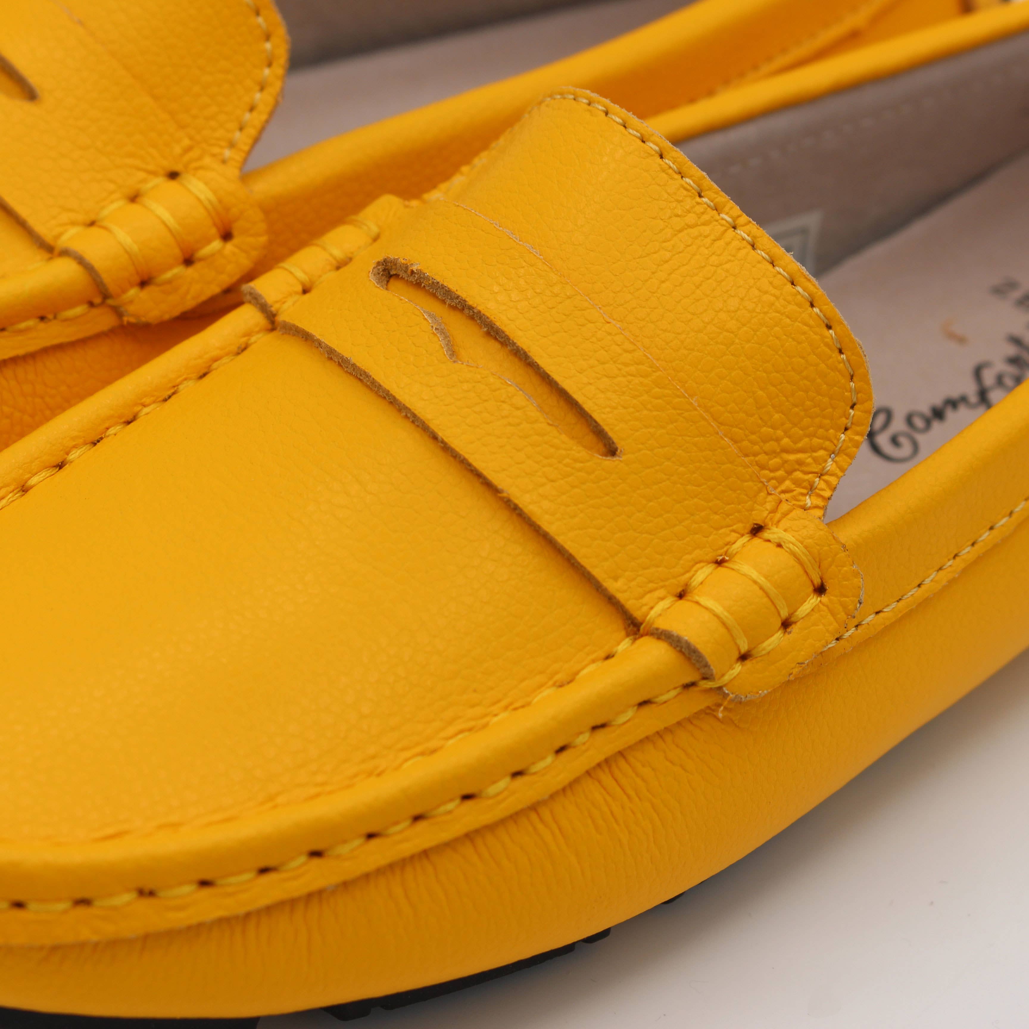 Zerimar 1942 - Wholesale Loafers - Women's - Women's Leather Moccasin Loafer Flat Shoes-Zerimar25