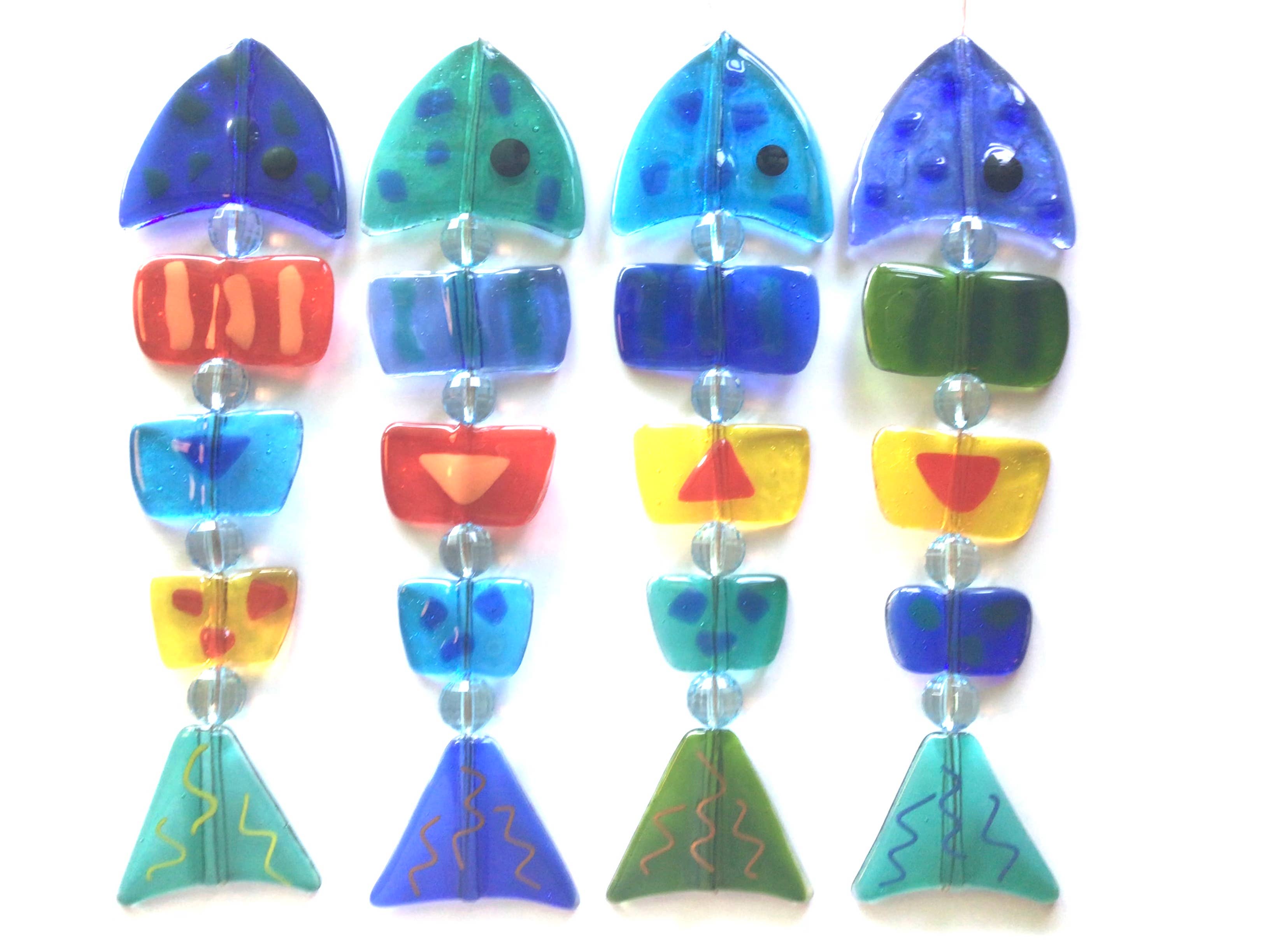 Diverse kleuren Damevis glazen vis mobiel, zonnevanger voor groothandel op Faire3