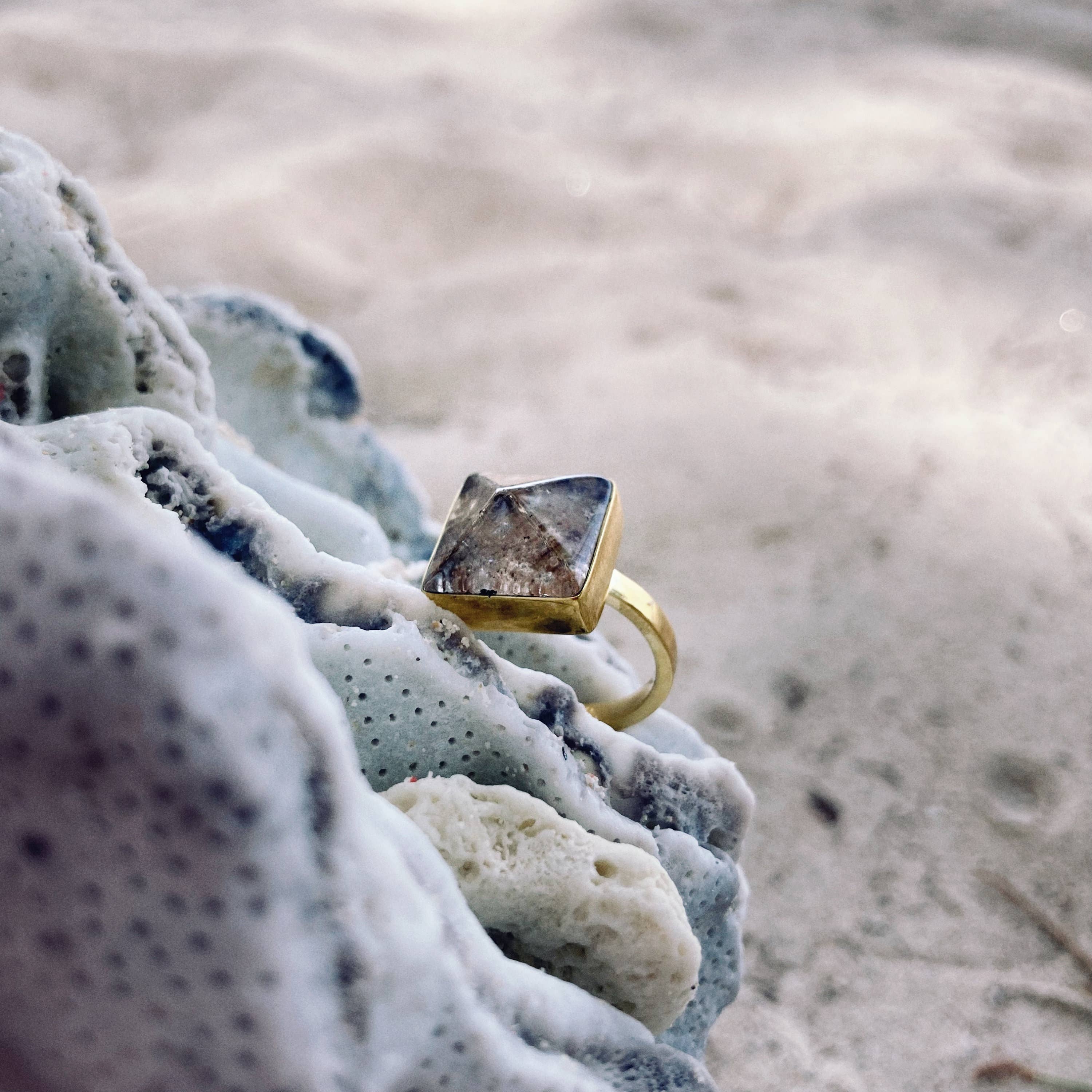 Bonisita - Wholesale Single Stone/Solitaire Ring -  Unique Pyramid Shape Garden Quartz Ring - Nickel Free Brass7