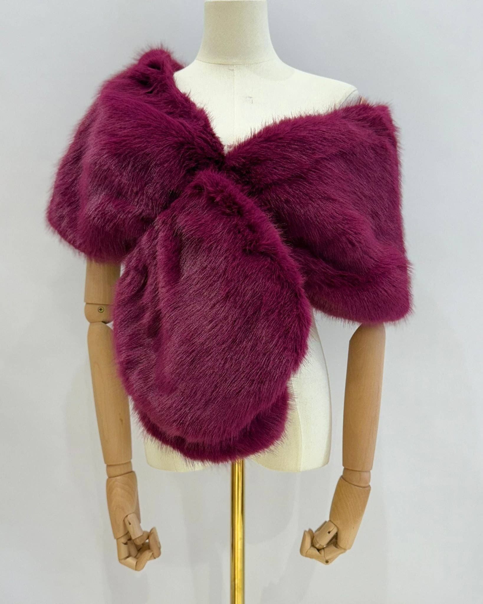 Invitadissimas - Vendita all'ingrosso Pelliccia/Pelliccia sintetica - Donna - Stola in pelliccia sintetica L80512