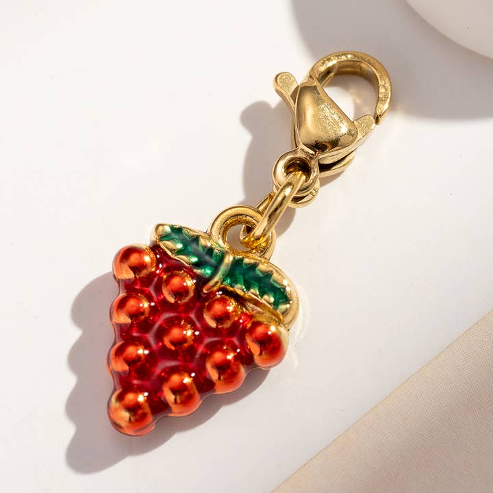 COSMOS - Wholesale Individual charm/pendant - Cute red kawaii strawberry pendant charms stainless steel0