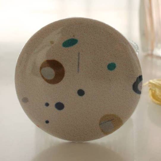 Miroir de poche Bella pois sablés pour la vente par Sabrina Trefle