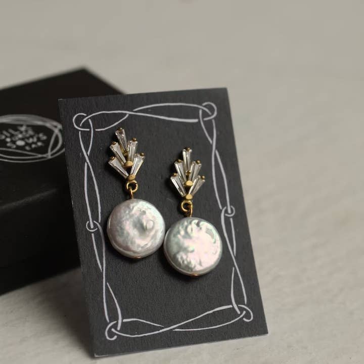 Silk Purse, Sow's Ear - Wholesale Dangle Earrings - Art Deco Crystal Pearl Earrings