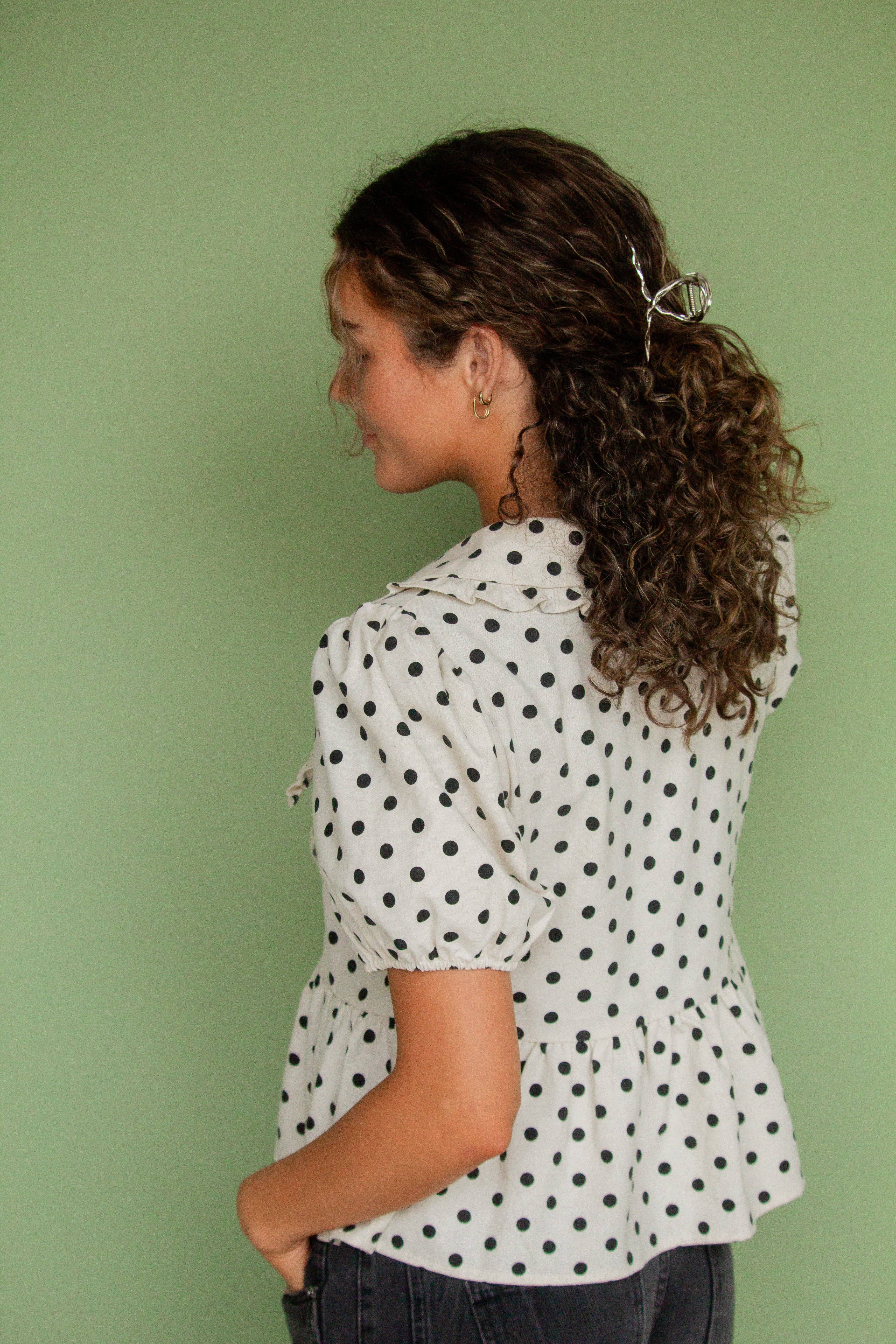 Shop Andi - Wholesale Hair Clip - Women's - Silver Twisted Claw Clip2