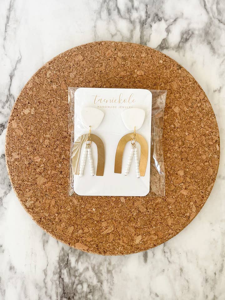 Hvid | Lindsay med perler for engroshandel hos taenickole