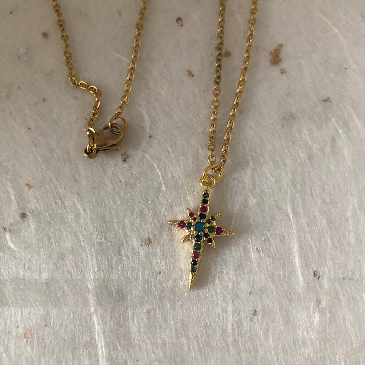 Roshni Desai & Things - Wholesale Halskettinghanger - Gouden zirkonia ketting 18" gerhodineerd CZ North Sta1