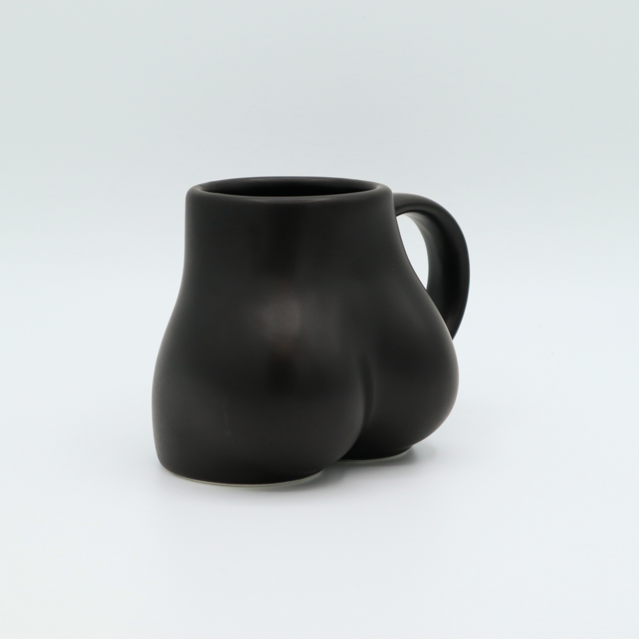 Properly Improper – Engroshandel Kaffekrus – Butt Body Krus (2 Farvevariationer)0