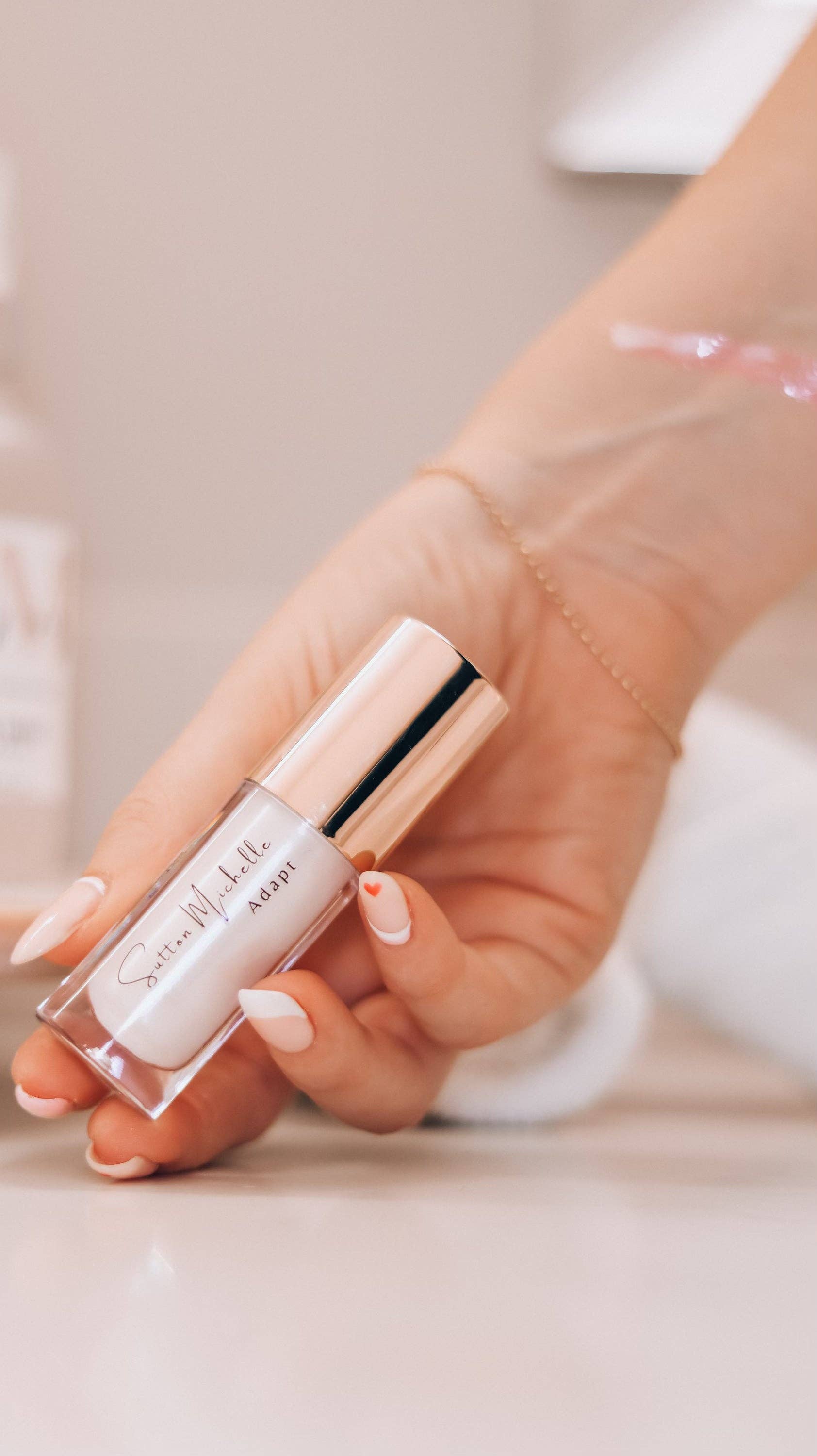 Sutton Michelle Designs - Wholesale Lip Gloss - Adapt, Colour Changing Lip Gloss2