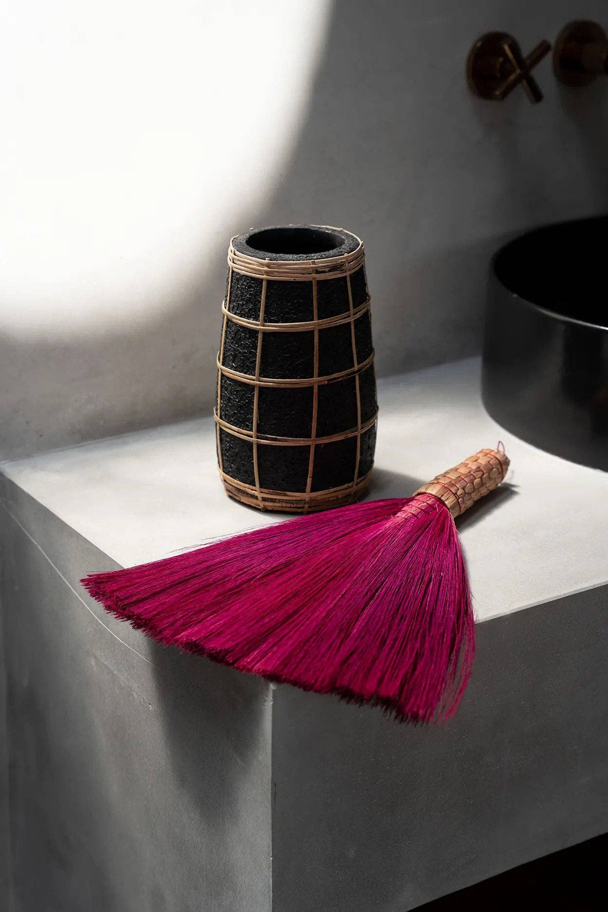Bazar Bizar Living - Wholesale Broom - The Sweeping Brush - Pink1
