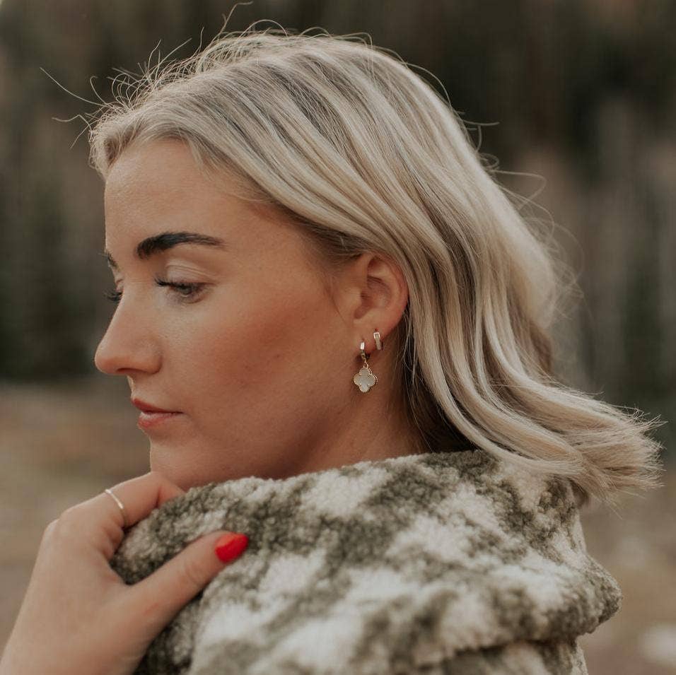 Mauve Jewelry Co. – wholesale Huggie earrings – Ruth Pearl Hoops4