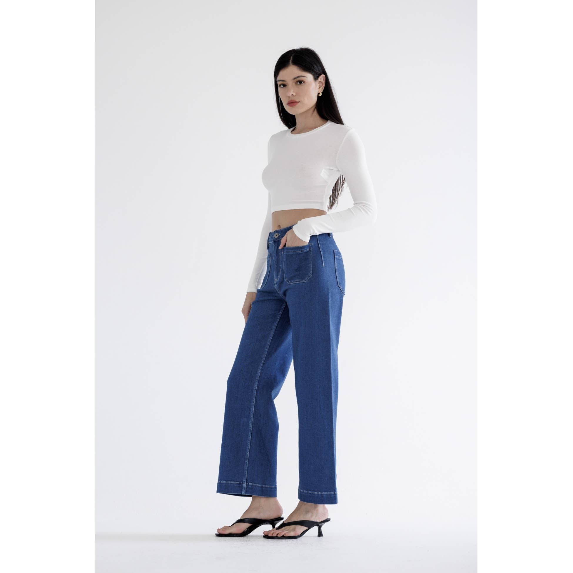 BRONCOS BLEU MARINE JEAN LARGE TAILLE HAUTE AVEC POCHE PLAQUÉE en vente sur Faire2