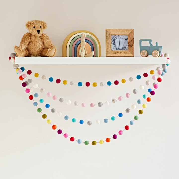The Paper High Gift Company Limited – wholesale Bunting/garland – Handmade Multicoloured Felt Ball Garland