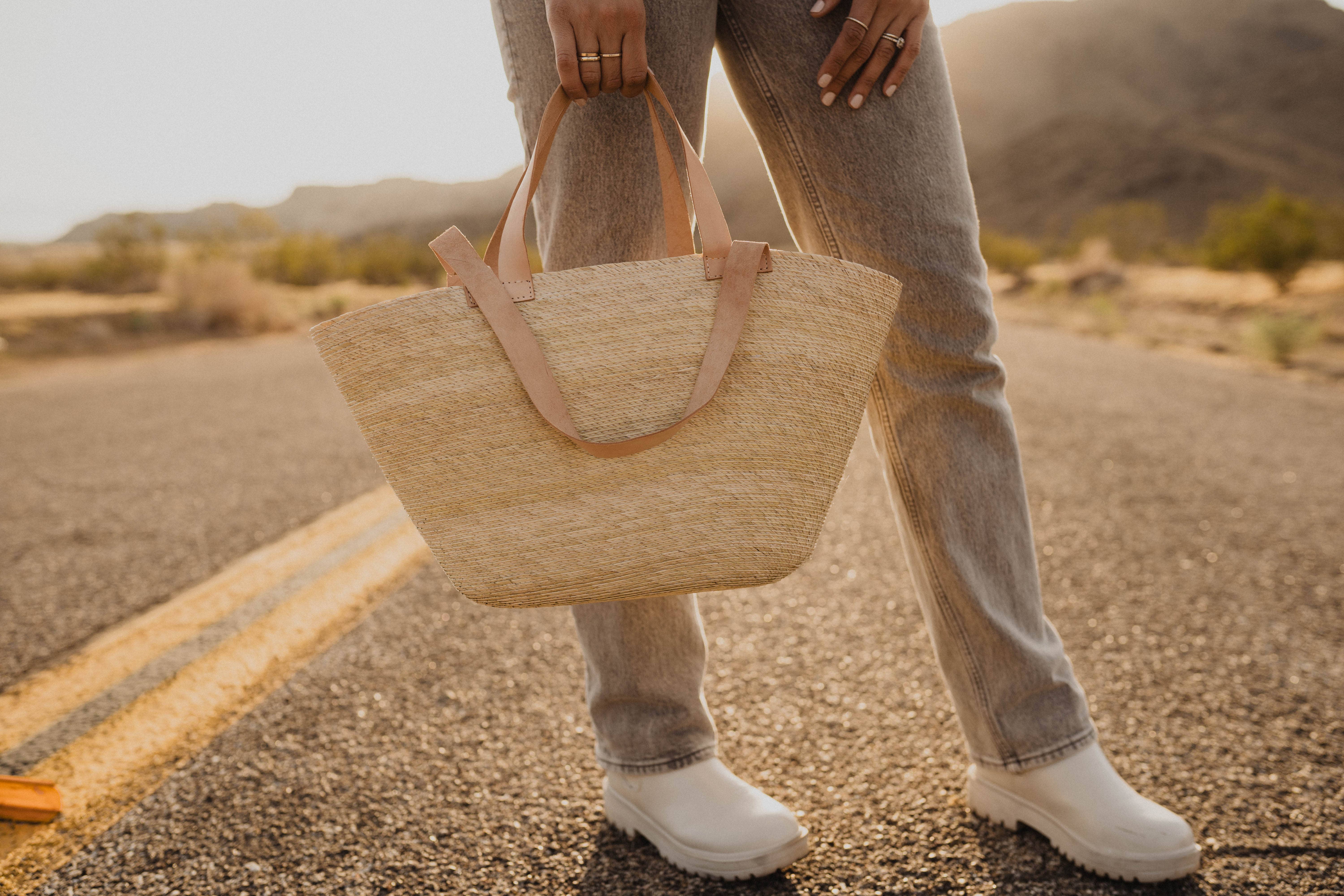 The Modern Cactus Co - Wholesale Beach Bag - Abby Natural Palm Leaf Handbag Purse1