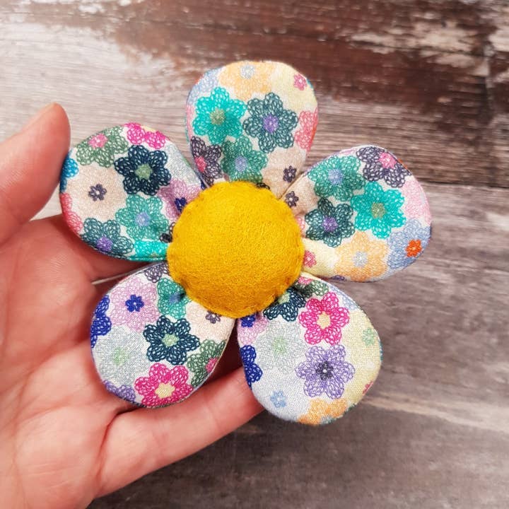 paper-and-string ltd - Wholesale Brooch - Handmade Fabric Flower Brooch (case of 16)7