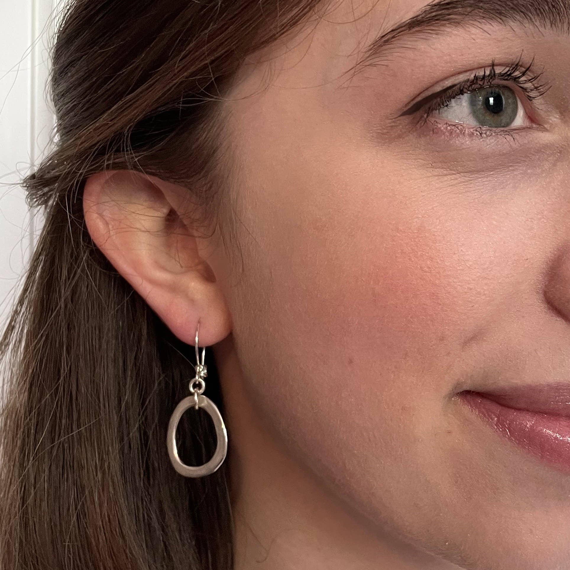 Matsu Jewellery - Wholesale Dangle Earrings - Medium Circlet Earrings1