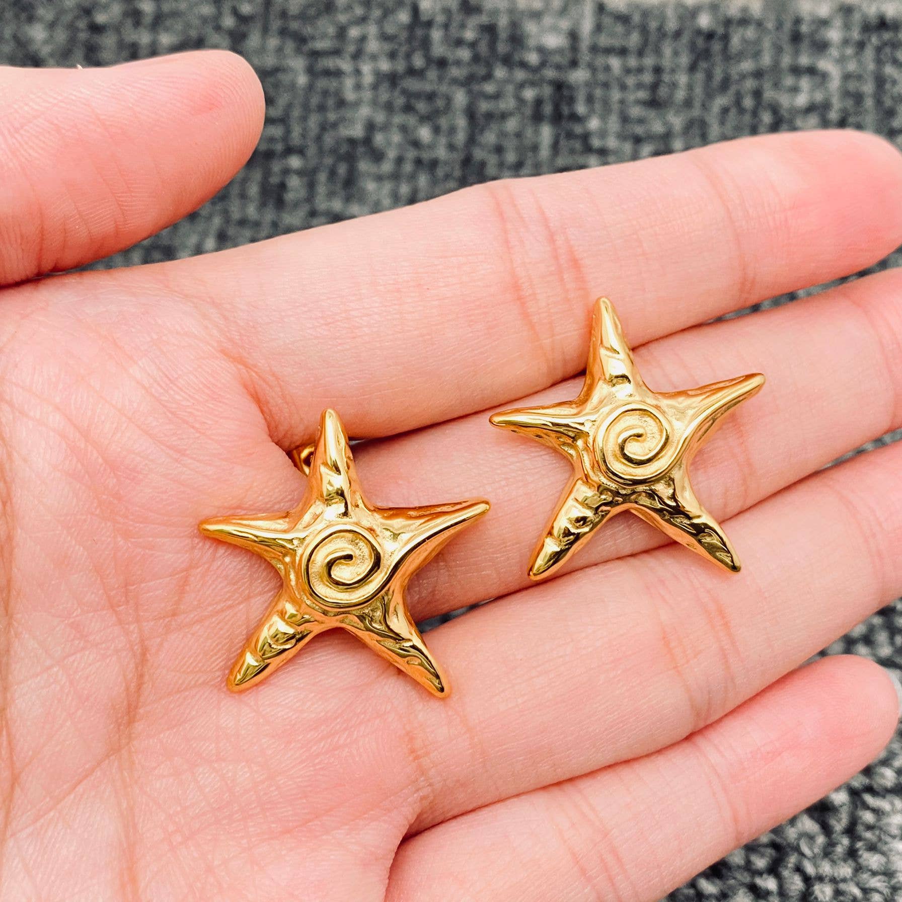 Mio Queena – Brincos de pino por atacado – Brincos Postes Pentagram Vortex 18K banhados a ouro 18K - FGS0