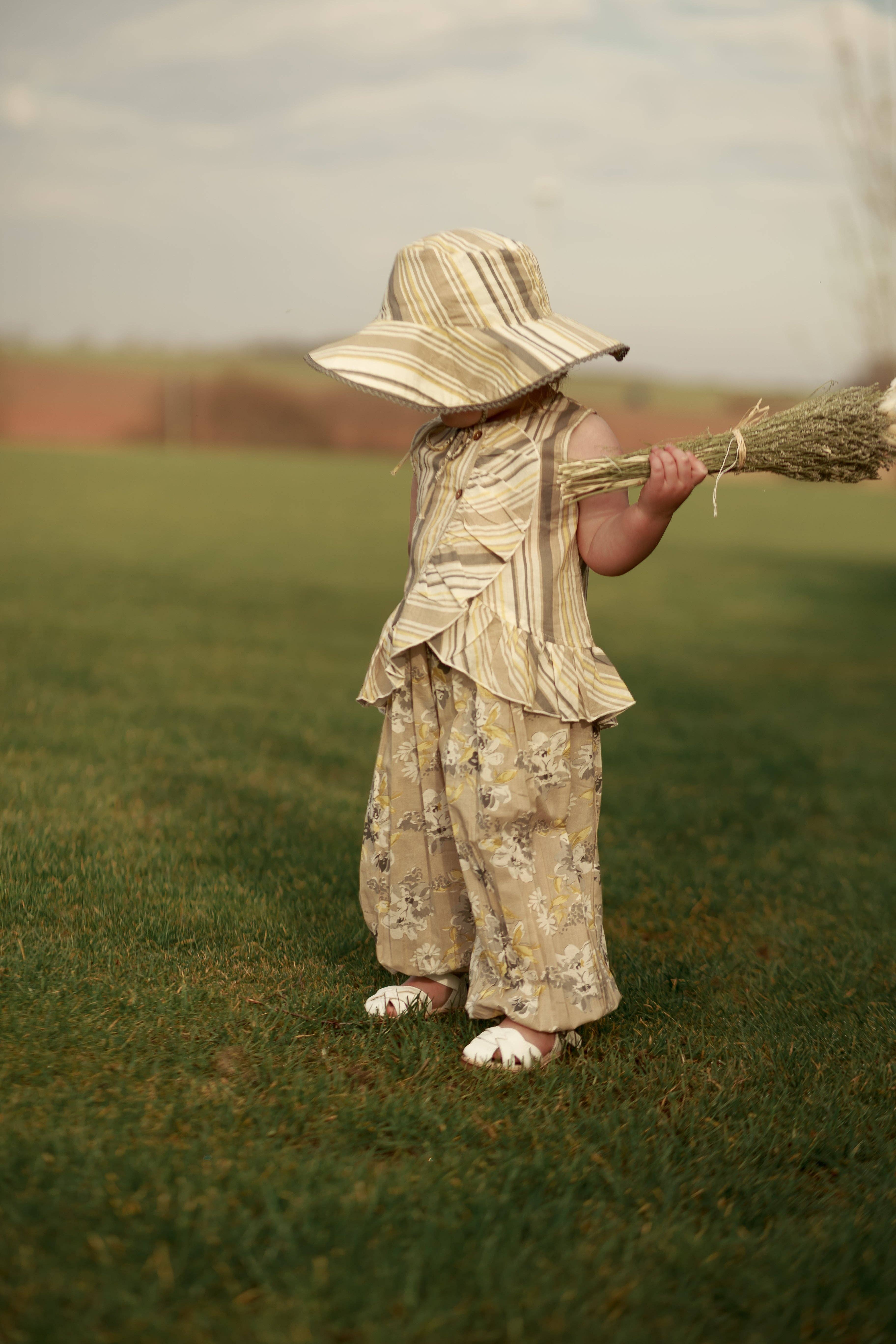 Yo Baby - Wholesale Top & Pant Set - Kids - Kids Brown Floral Top & Striped Pants with Printed Ruffle Design1