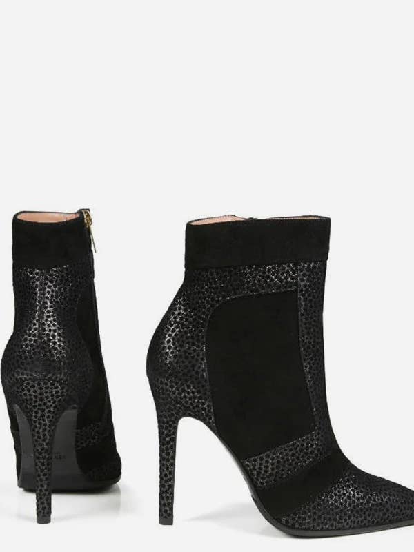 BOTTINE CELLA STILETTO EN DAIM NOIR pour la vente par NOTTEVERA