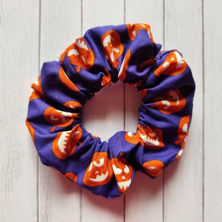 Hannah and me – wholesale Scrunchie - Women’s – Glow in the Dark Halloween scrunchie, pumpkin gift