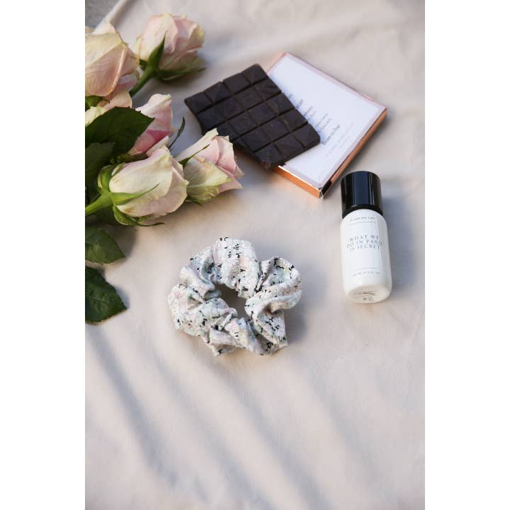 Me+Lia - Wholesale Scrunchie - Women's - Scrunchies - Floral print3