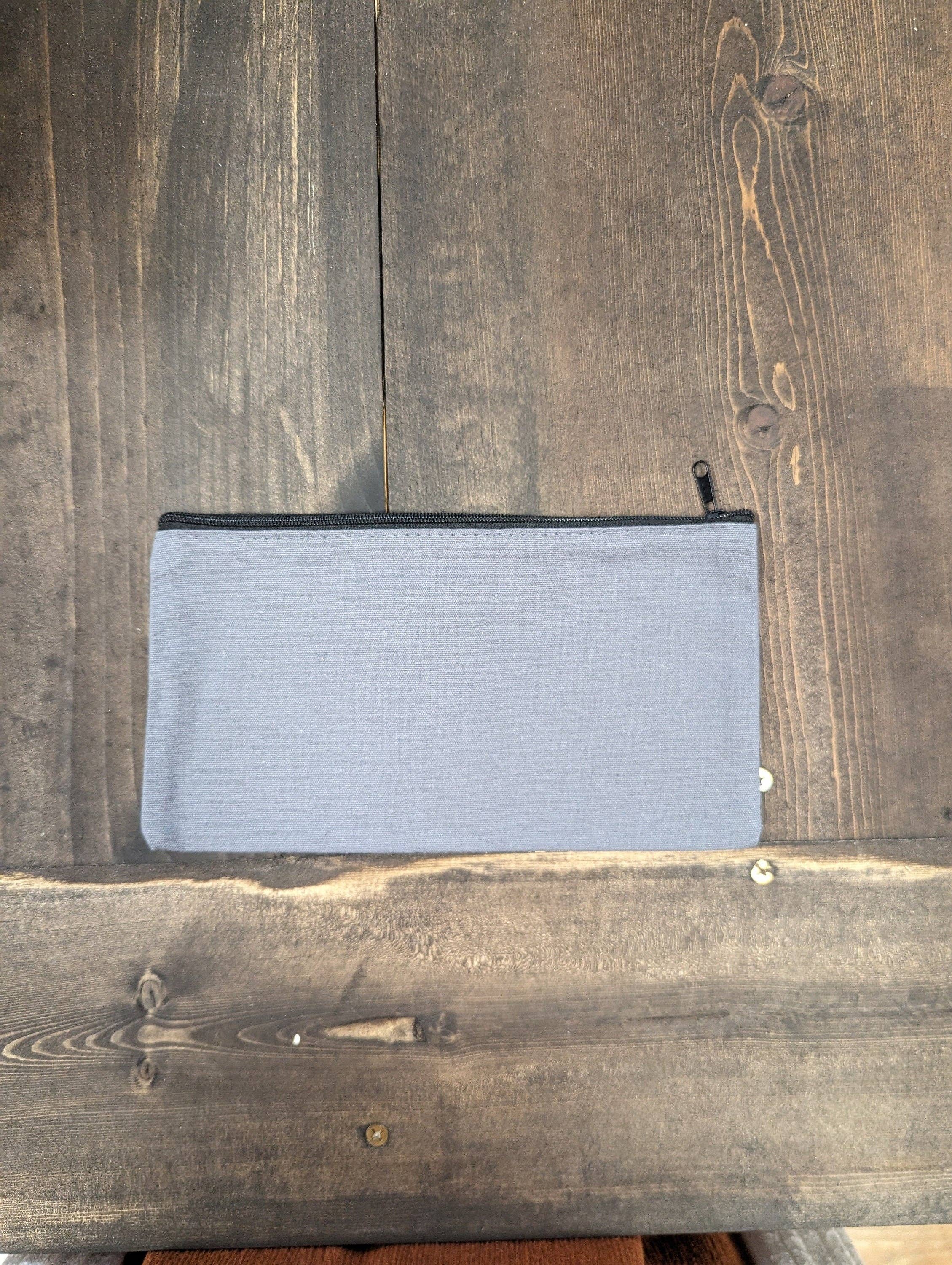 Three Black Cats Inc. – wholesale Pouch – Women’s – Go out & be a hoe. It's a beautiful day, Zipper Pouch2