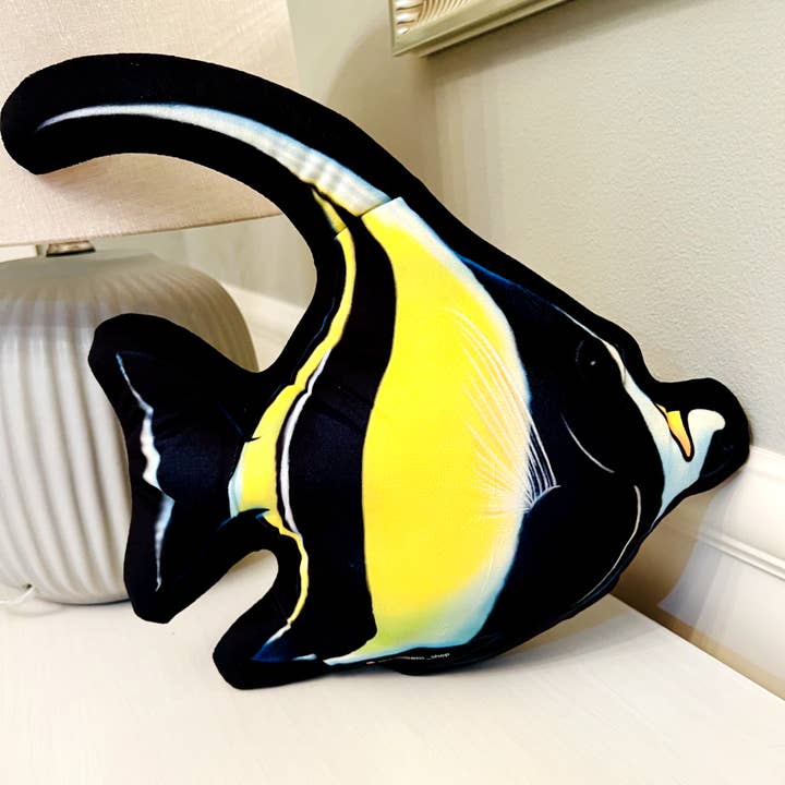 Oreiller Moorish Idol pour la vente par Reef of Clowns