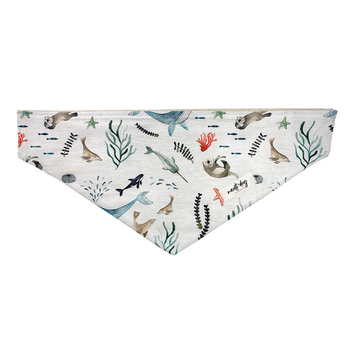 Bandana per cani Sea Life, a forma di lontra, balena e foca per la vendita all'ingrosso da parte di Nauti-dog Handmade