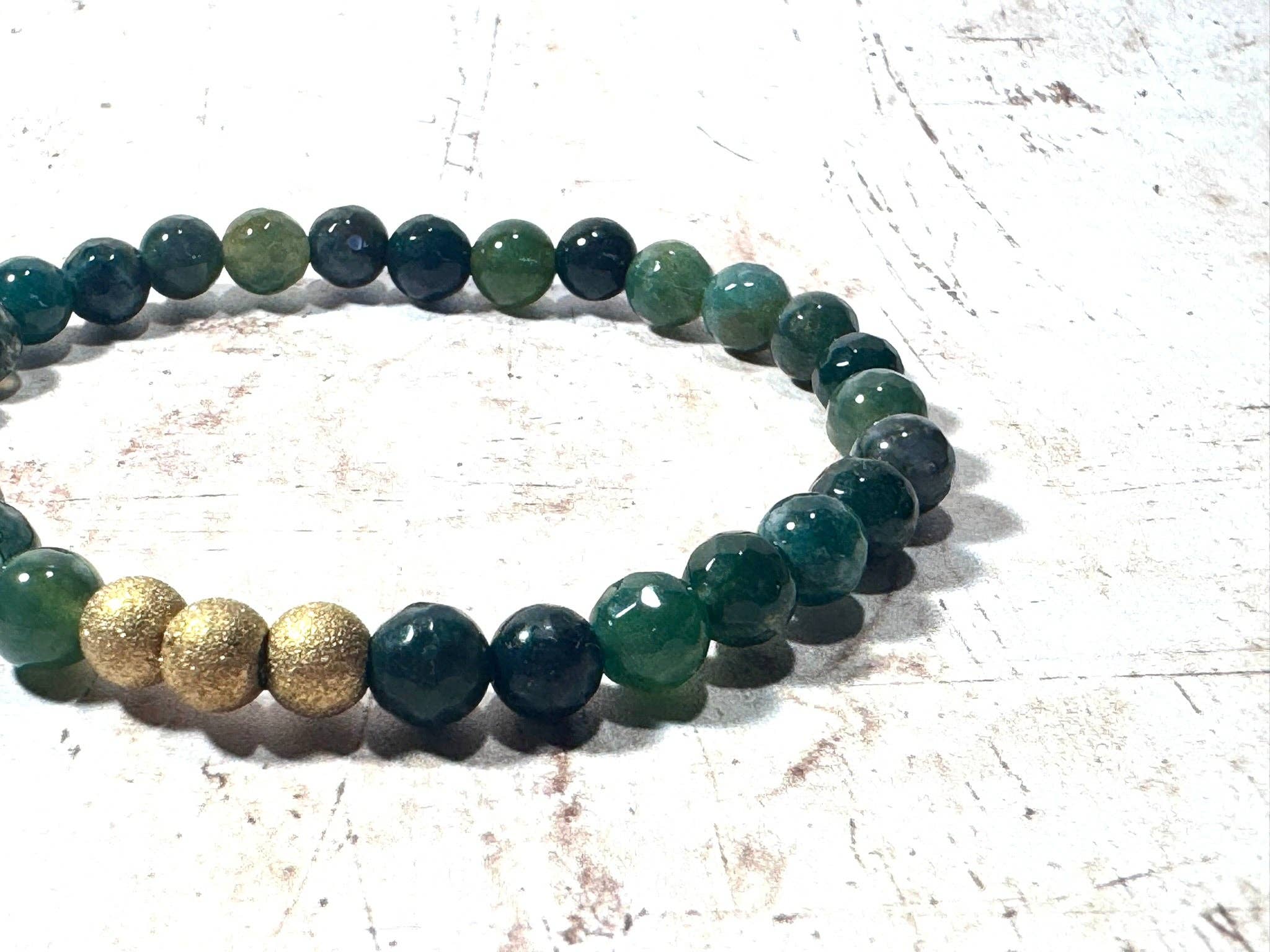 STOSA – wholesale Pärlarmband – Grön mossa och guldarmband2