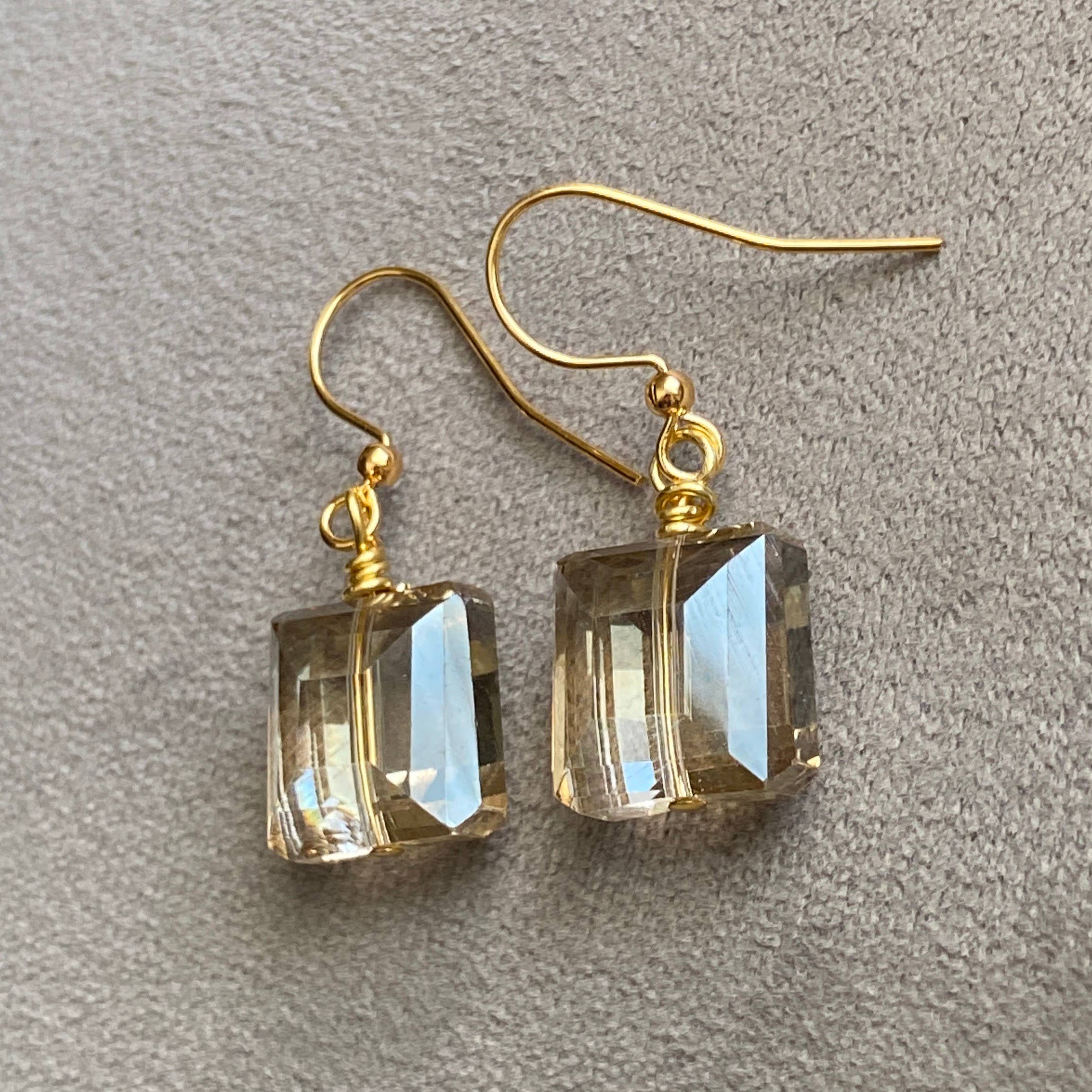 Marble Designs Jewelry - Wholesale Dangle Earrings - Crystal Earrings Gold Champagne Silver Elegant4