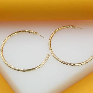 18 K guldfyllda Twisted Hoop-örhängen | Guldfylld Twisted för wholesale av MIA Jewelry