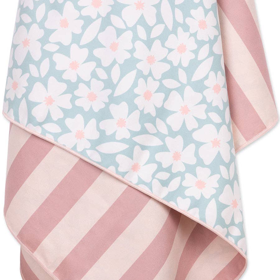 Groen Swim Essentials | Groene Microvezel Handdoek 180 x 90 cm for wholesale on Faire2