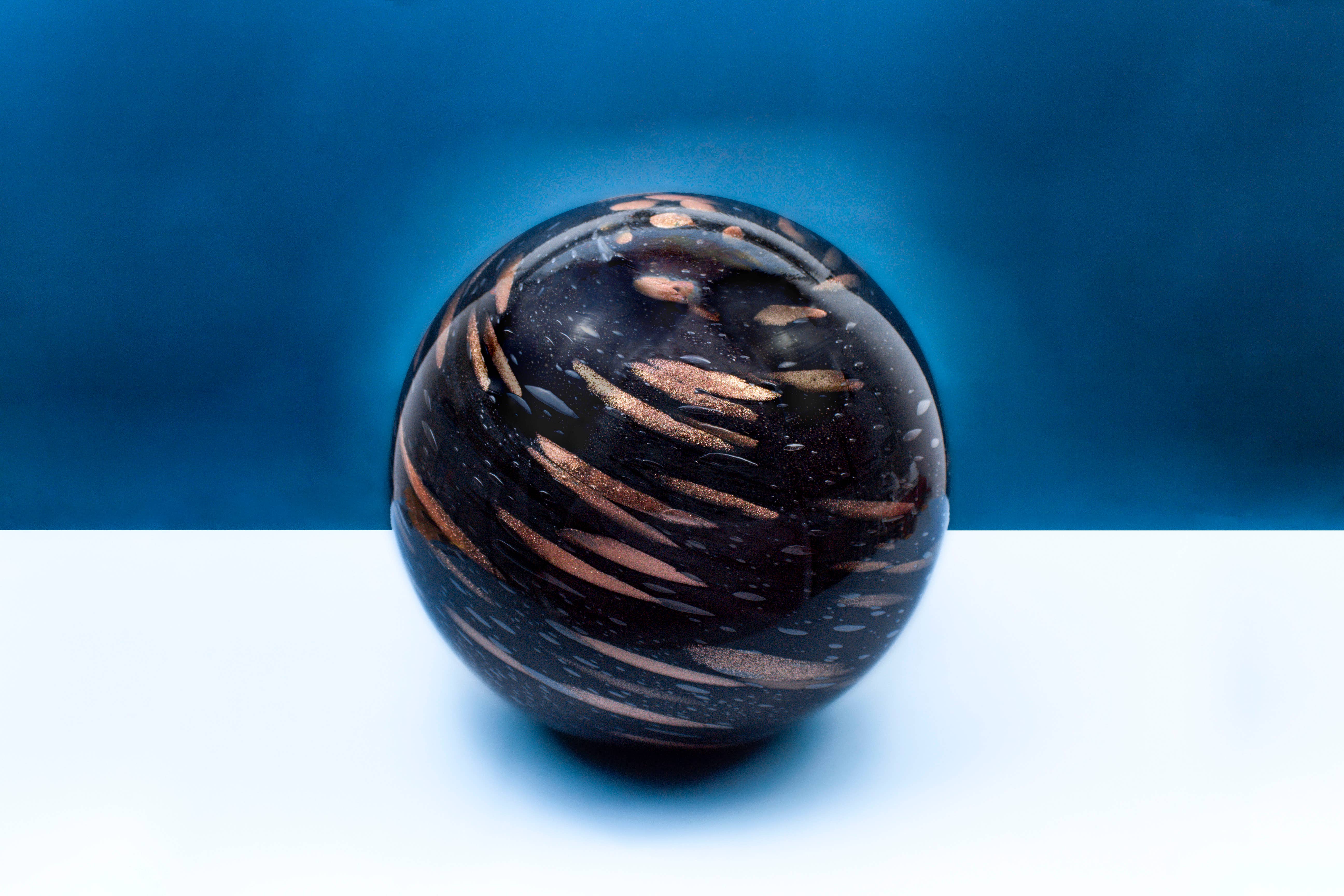 L. GLOW Home - Wholesale Accent/Desk Lamp - Meteorite Dust | Glass Table Lamp| 28cm Round3