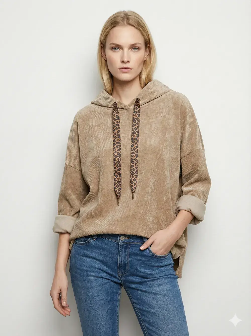 Mimi & Gogo – Engroshandel Sweatshirt - Dame – Velour-sweatshirt med leopard Snøre5