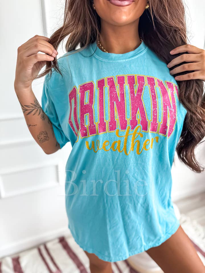 Dricka Väder Grafisk T-shirt i Lagunblå för wholesale av birdie