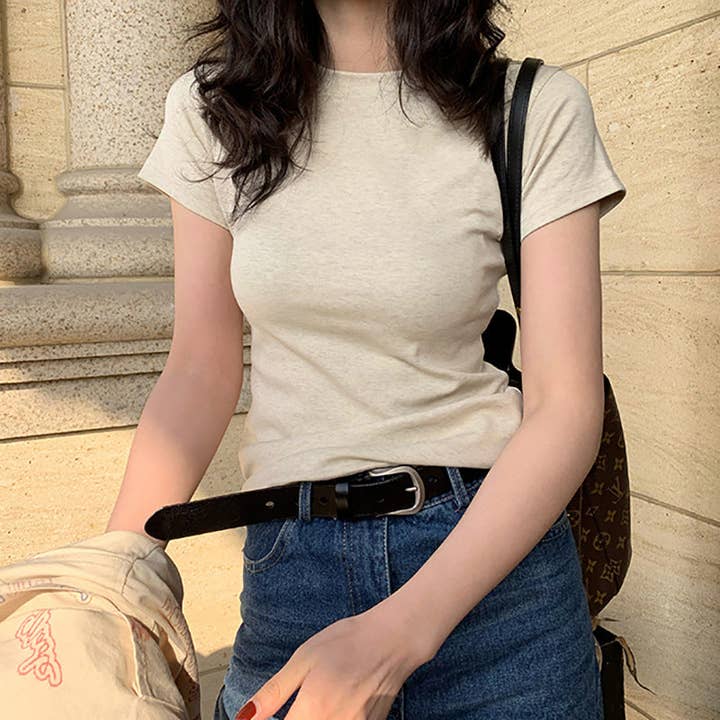 Väsentlig Slim-Fit Bomulls-T-shirt Mjuk Minimalistisk Kortärmad Topp för wholesale av Serene Couture