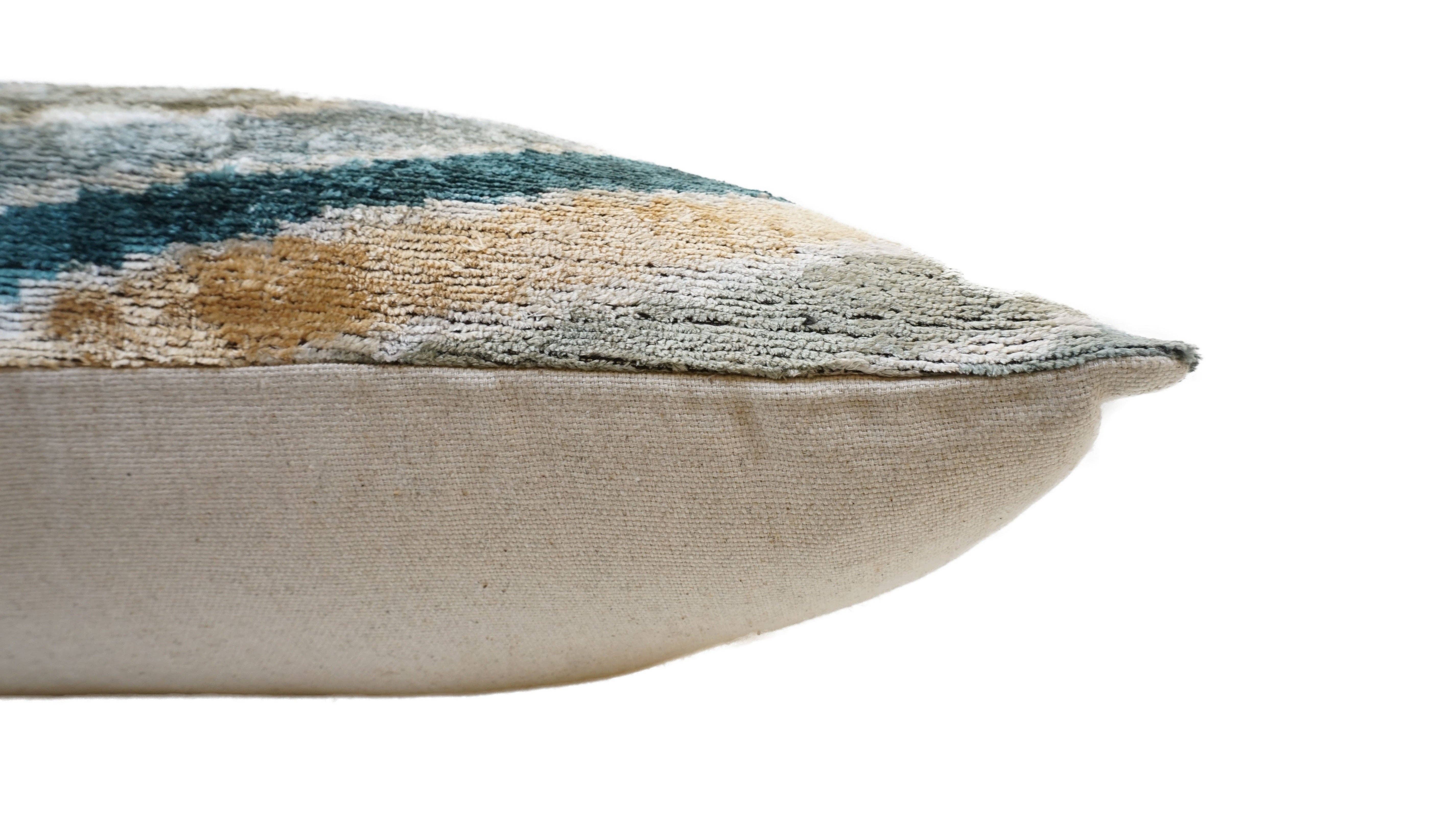 MD Home - Venta al por mayor Funda de cojín - FUNDA DE ALMOHADA DE SEDA Y TERCIOPELO IKAT DE DAMASCO VERDE, 24 X 24 PULGADAS2