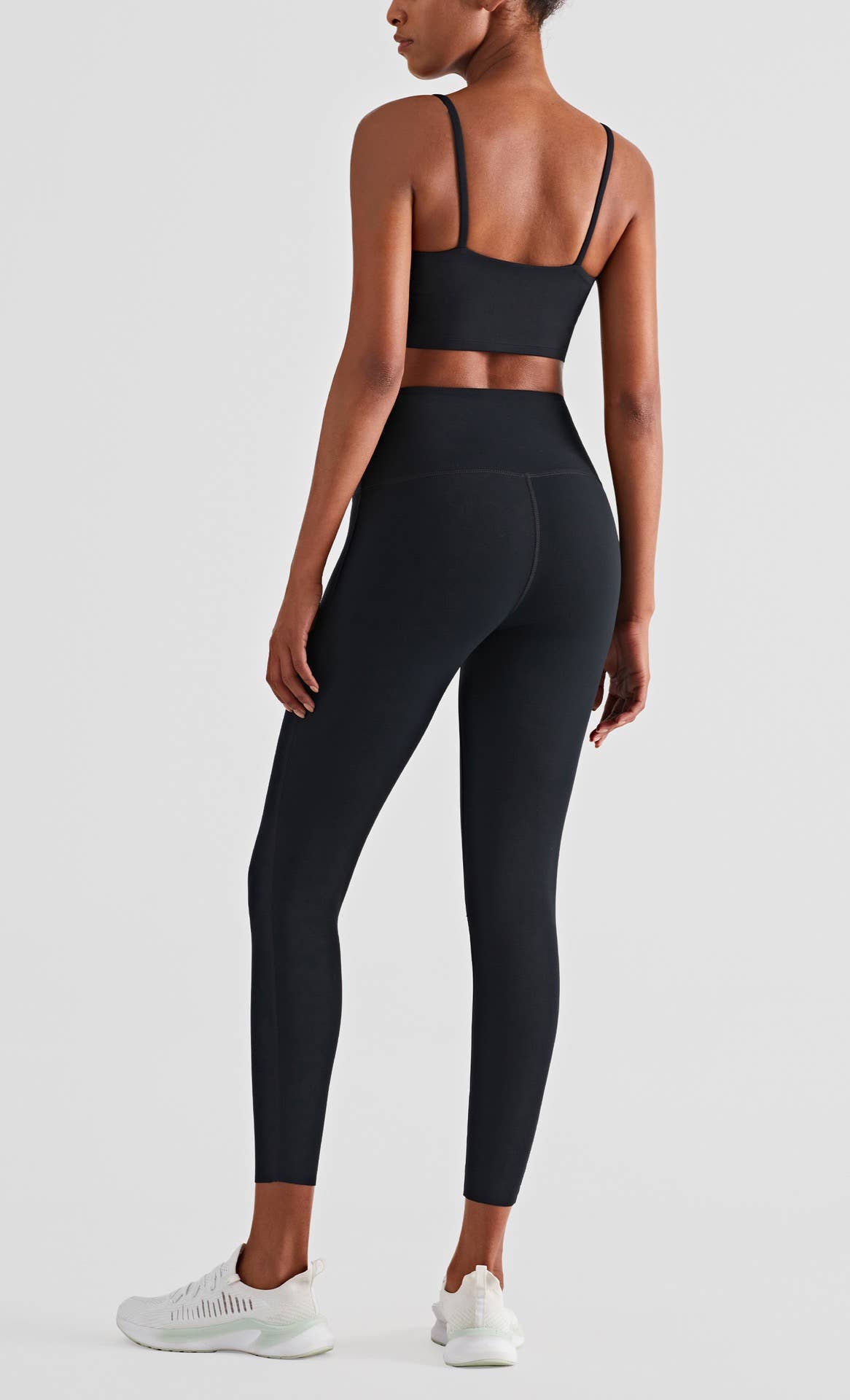 91thelabel - Vente Ensemble de sport – femme - Ensemble de sport haute performance 2 pièces Esther en Lycra®7
