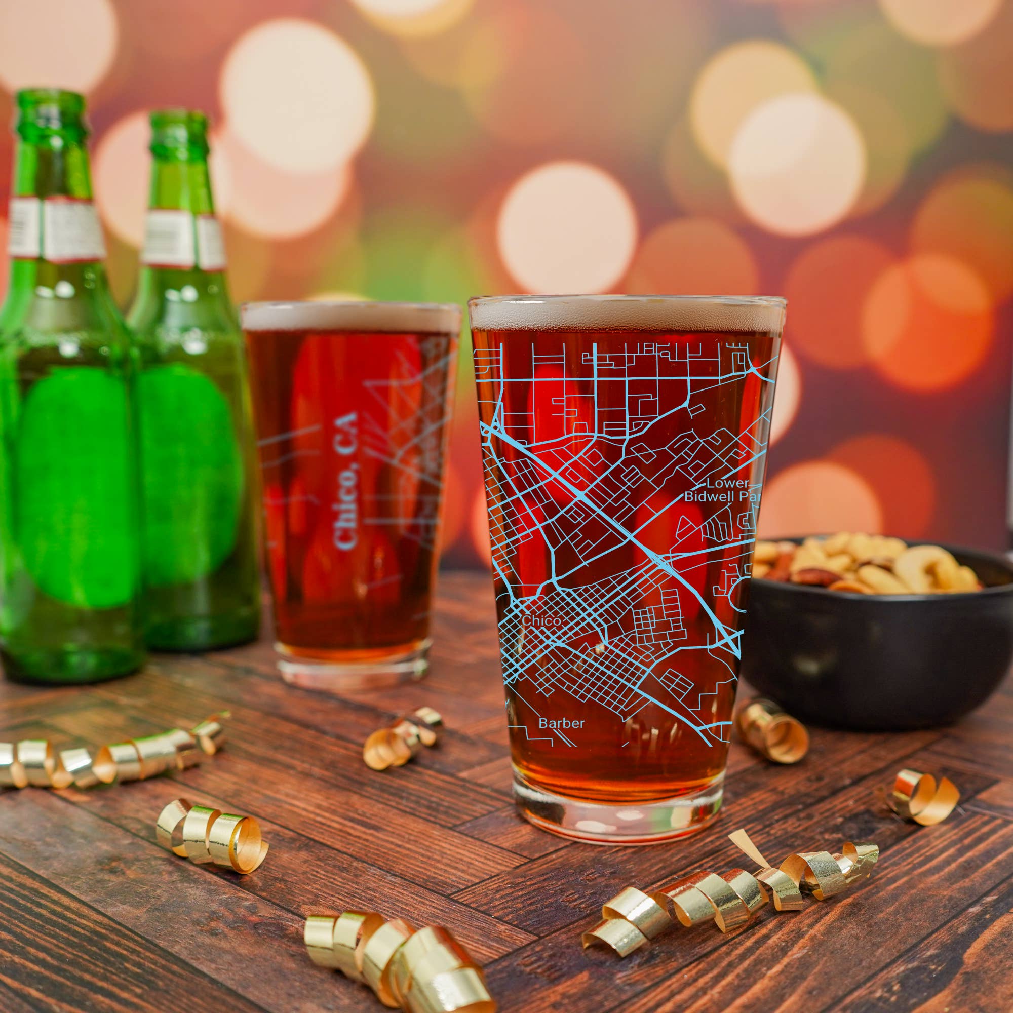 Blue Ridge Mountain Gifts - Vente Verre/chope à bière - Carte en verre de Chico CA - Choisissez parmi plus de 40 couleurs