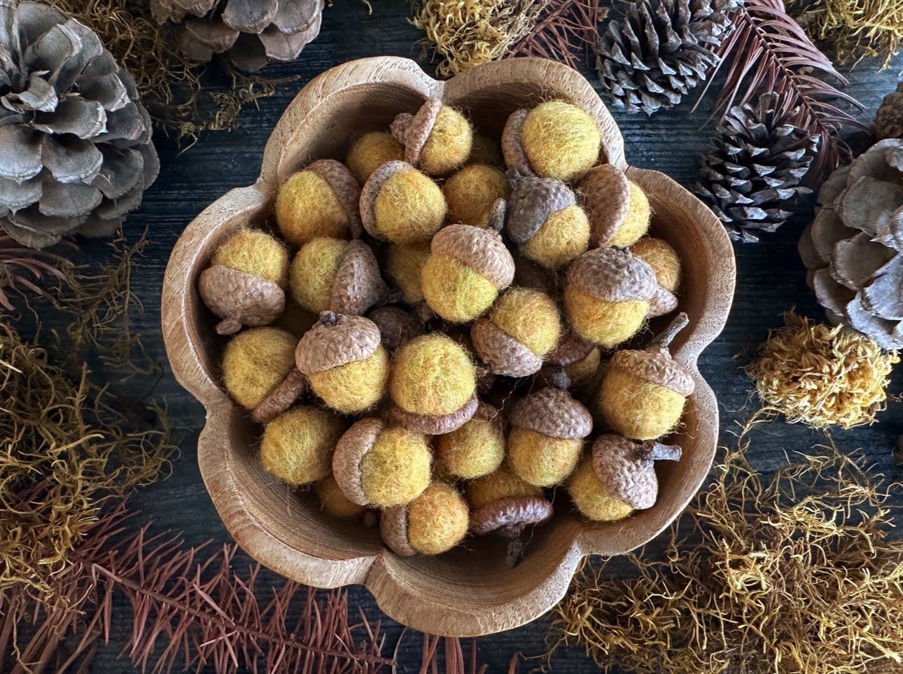 House of Moss - Venta al por mayor Artículo decorativo de mesa - Bellota de lana | Decoración mini de lana afieltrada | 11 colores4