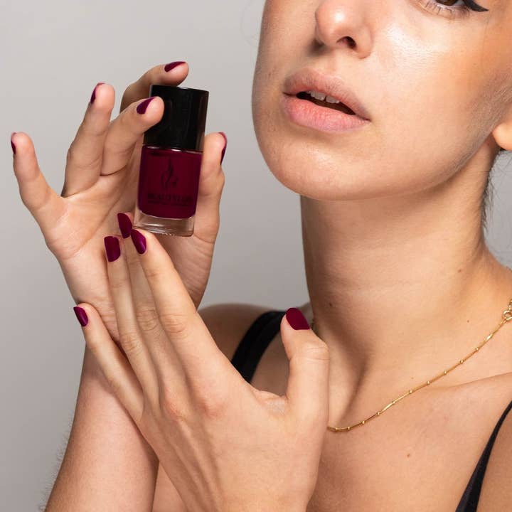 BEAUTYLOPE Pure & Vegan Halal Cosmetics - Wholesale Nail Polish - Vegan nail polish, halal nail polish Berry Me