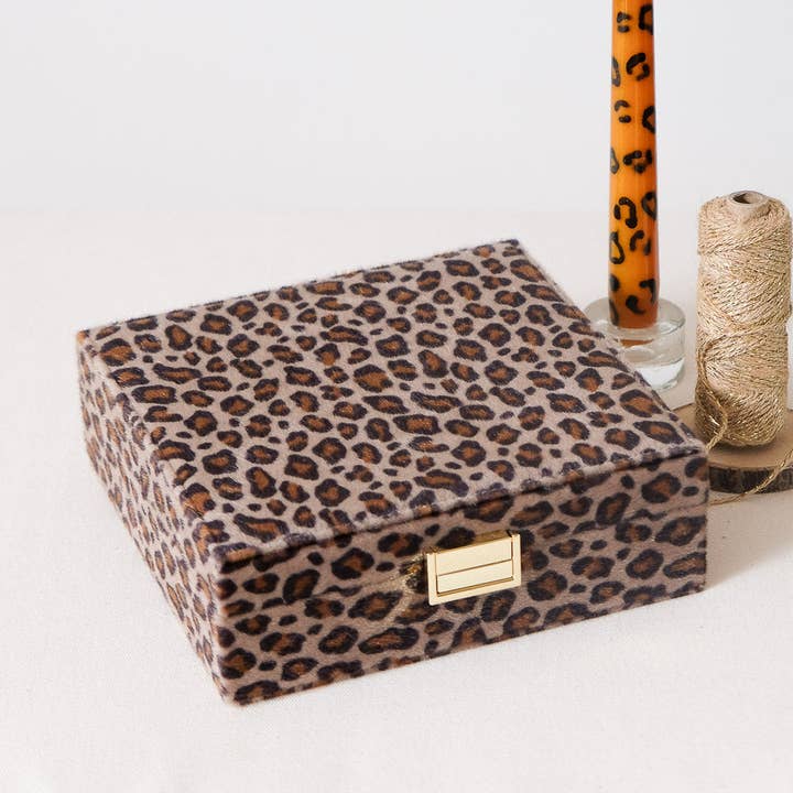 Anne leopard jewelry box for wholesale on Faire4