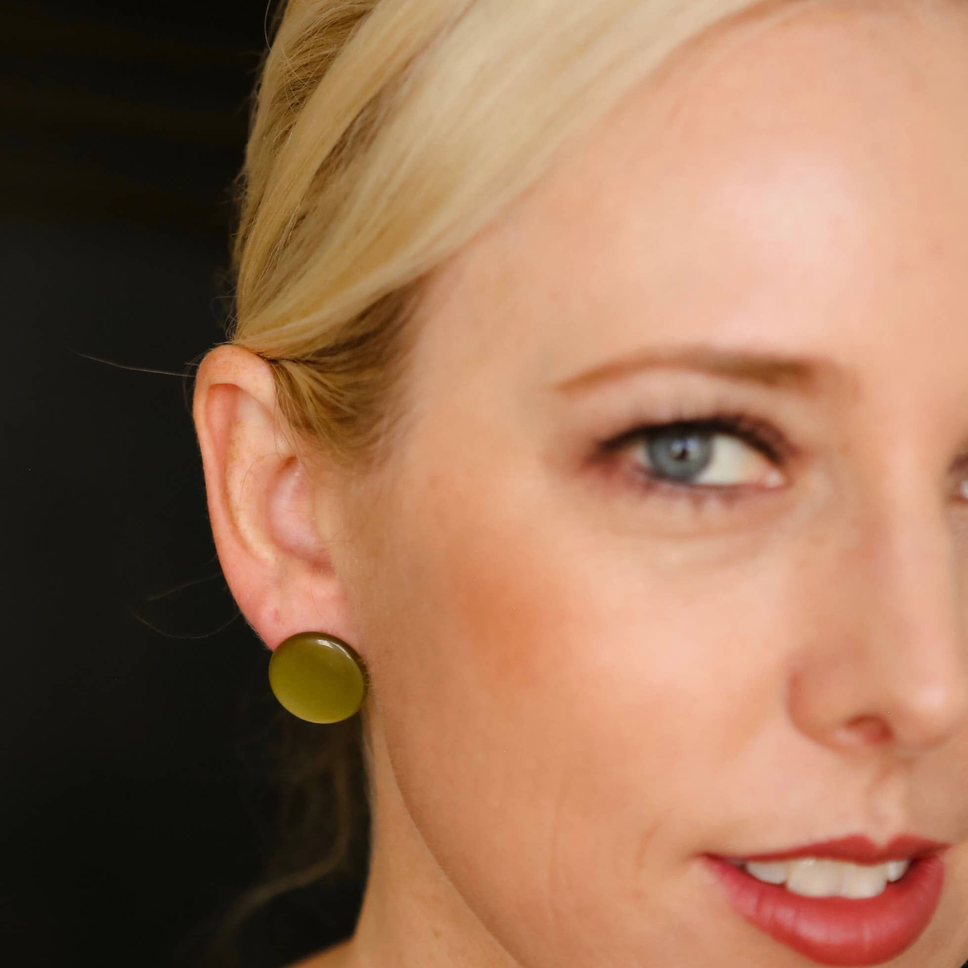 Leetie Lovendale - Vente Clous d'oreille - Boucles d'oreilles à tige disque biseauté Moonglow Vert menthe2