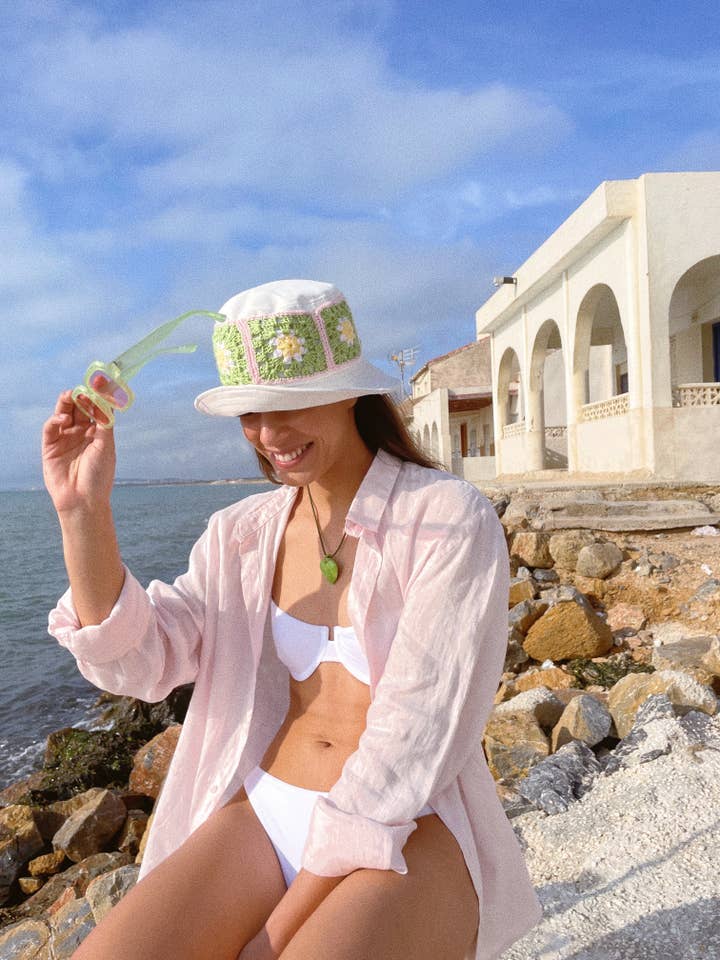 MANUELA BUCKET HAT - WHITE/GREEN for wholesale by CROIXET