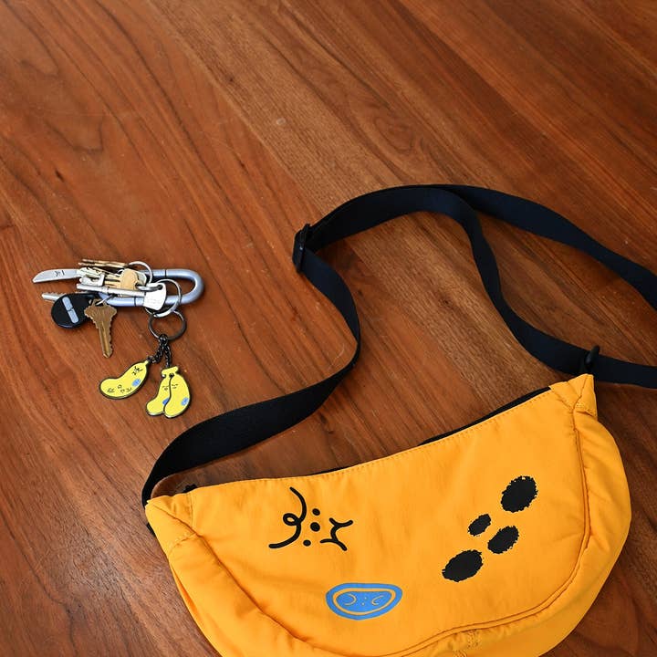 Natali Koromoto – Mala de tiracolo – Unissexo por atacado – Mala "Bad-nana" Crescent3