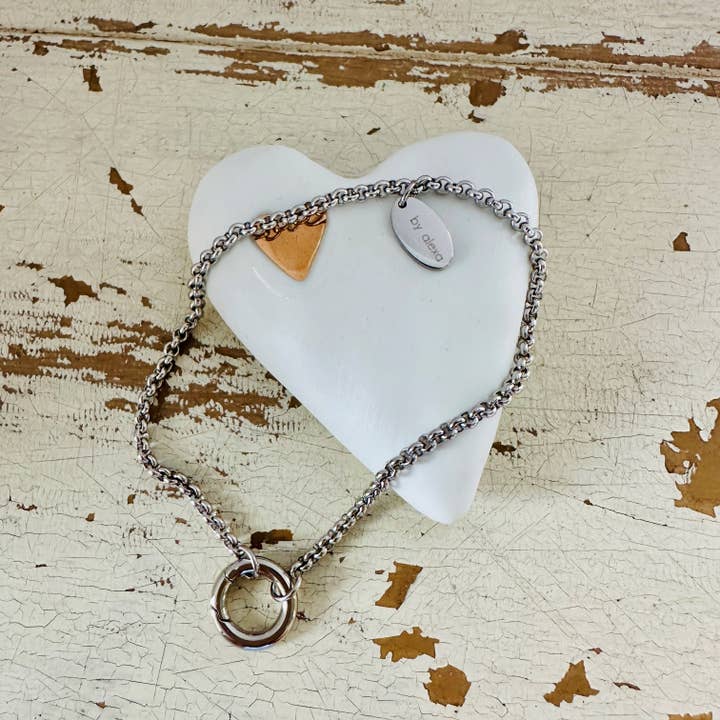 Charm bracelet with carabiner for wholesale by Mein Mantra