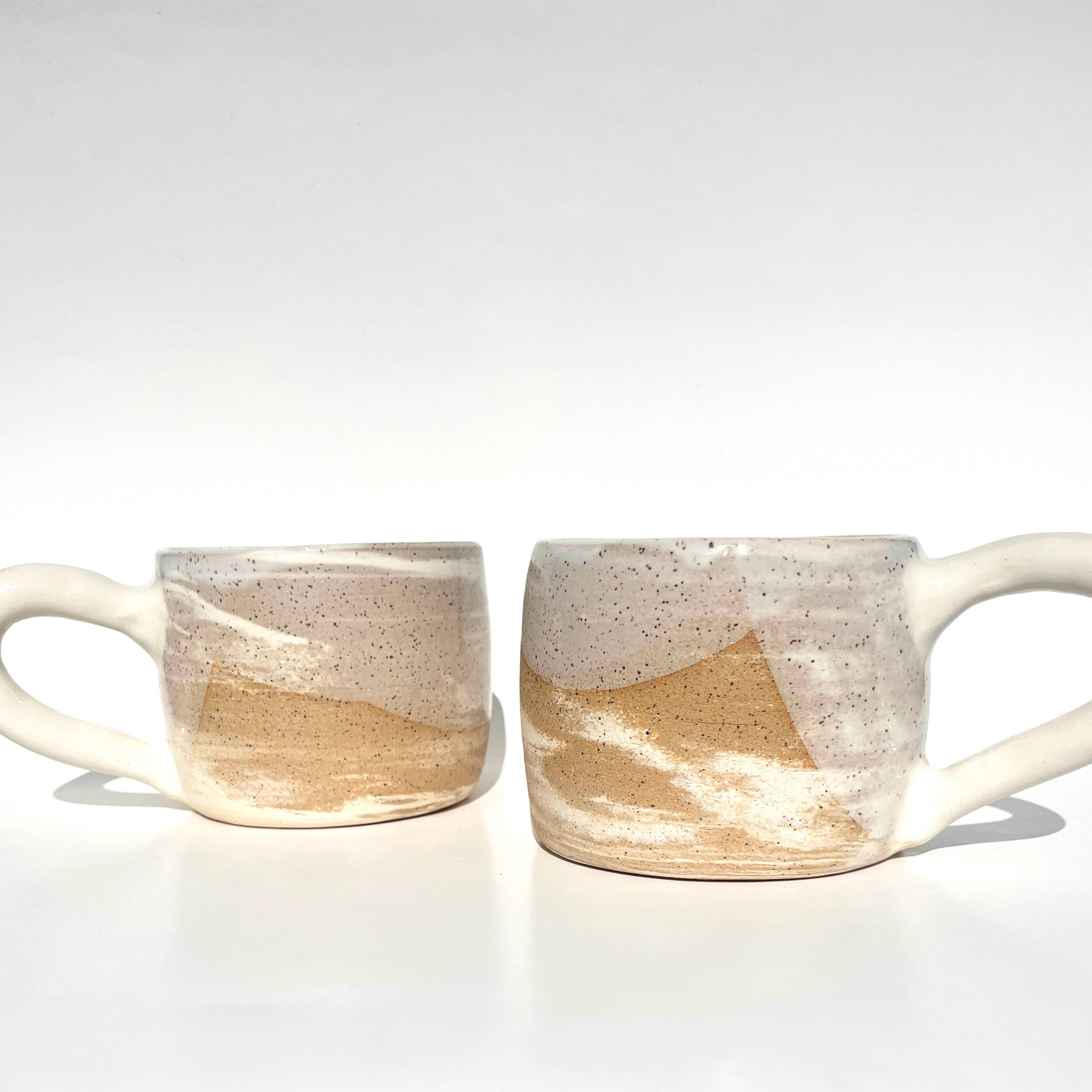 Ninth House Goods – Engroshandel Kaffekrus – Overskyet samling - snefald på sandsten plettet krus3