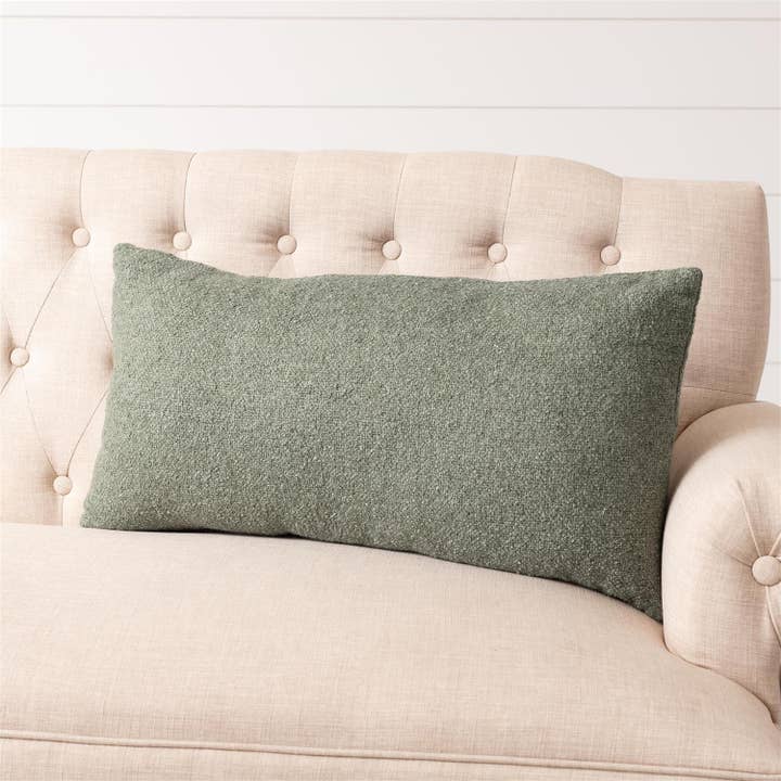 Cuscino Lombare - Boucle, Oliva (Confezione/02) per la vendita all'ingrosso da parte di Audrey's Home & Gift