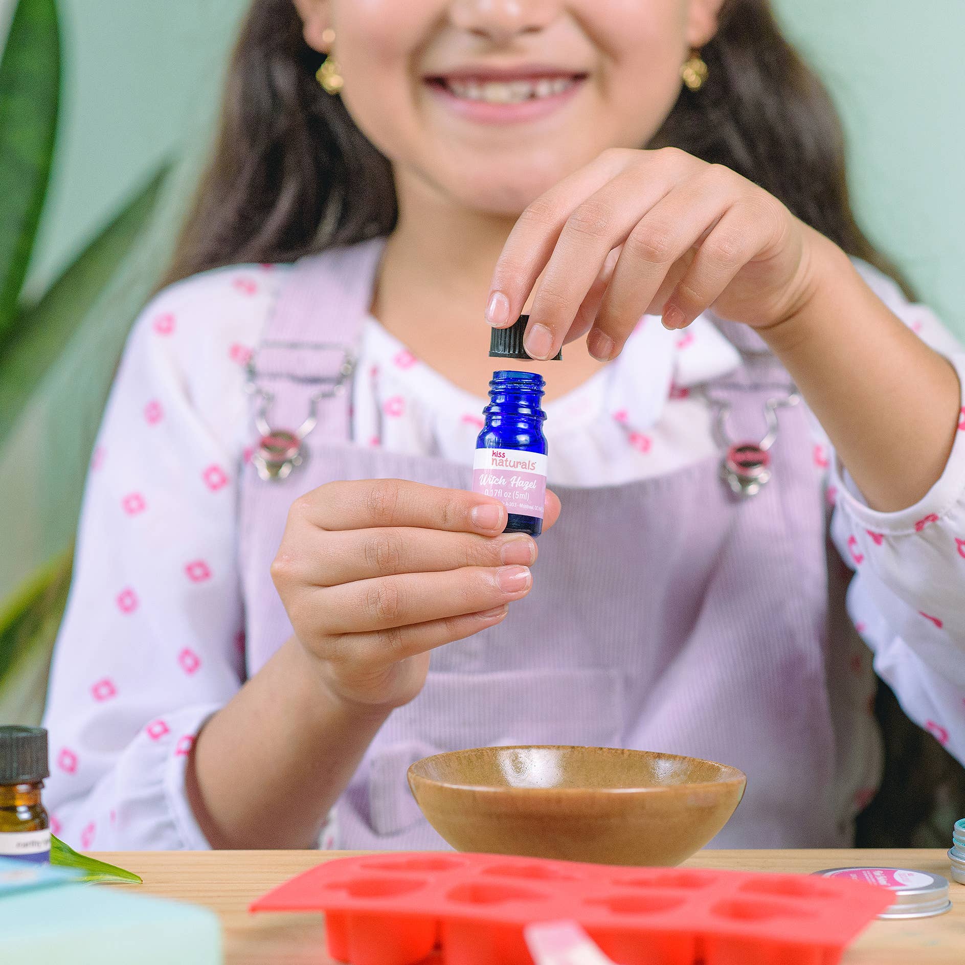 Earthy Good / Kiss Naturals - Wholesale DIY Craft Kit - Kids - Case of 6 – Kiss Naturals DIY Bath Bomb Kit for Kids7